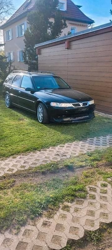 Gebraucht Opel Vectra 147 PS (108 kW) 2002 Schwarz Kombi