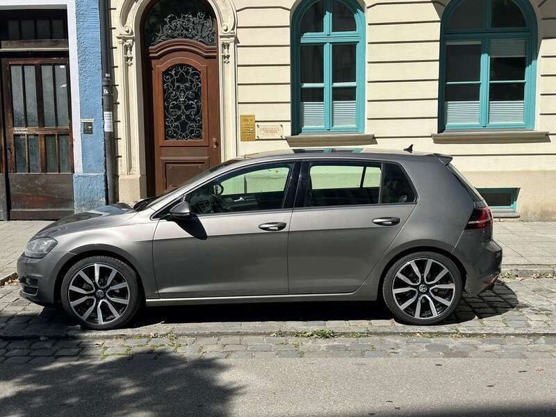 Grau Gebraucht 2014 VW Golf VII Limousine | 9.600 € (Fairer Preis) - Bild 1/4