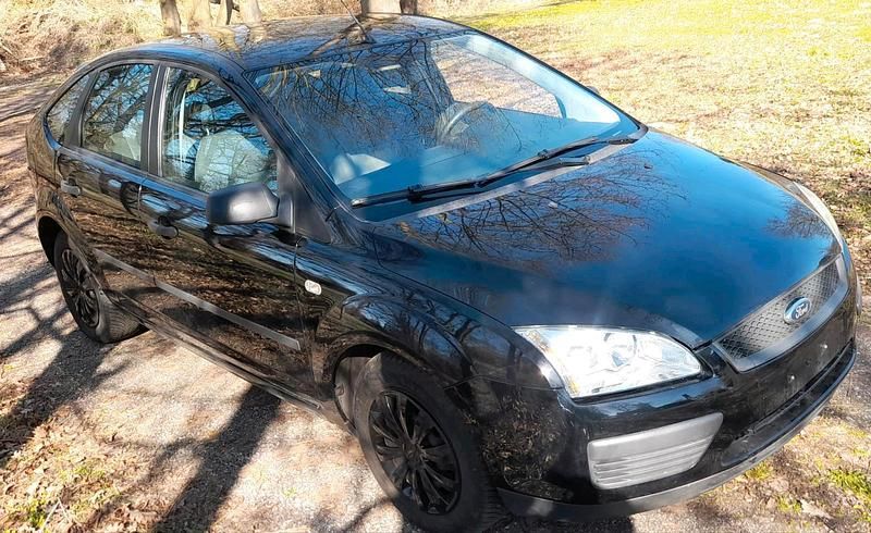 Gebraucht Ford Focus 100 PS (73 kW) 2006 Schwarz Limousine