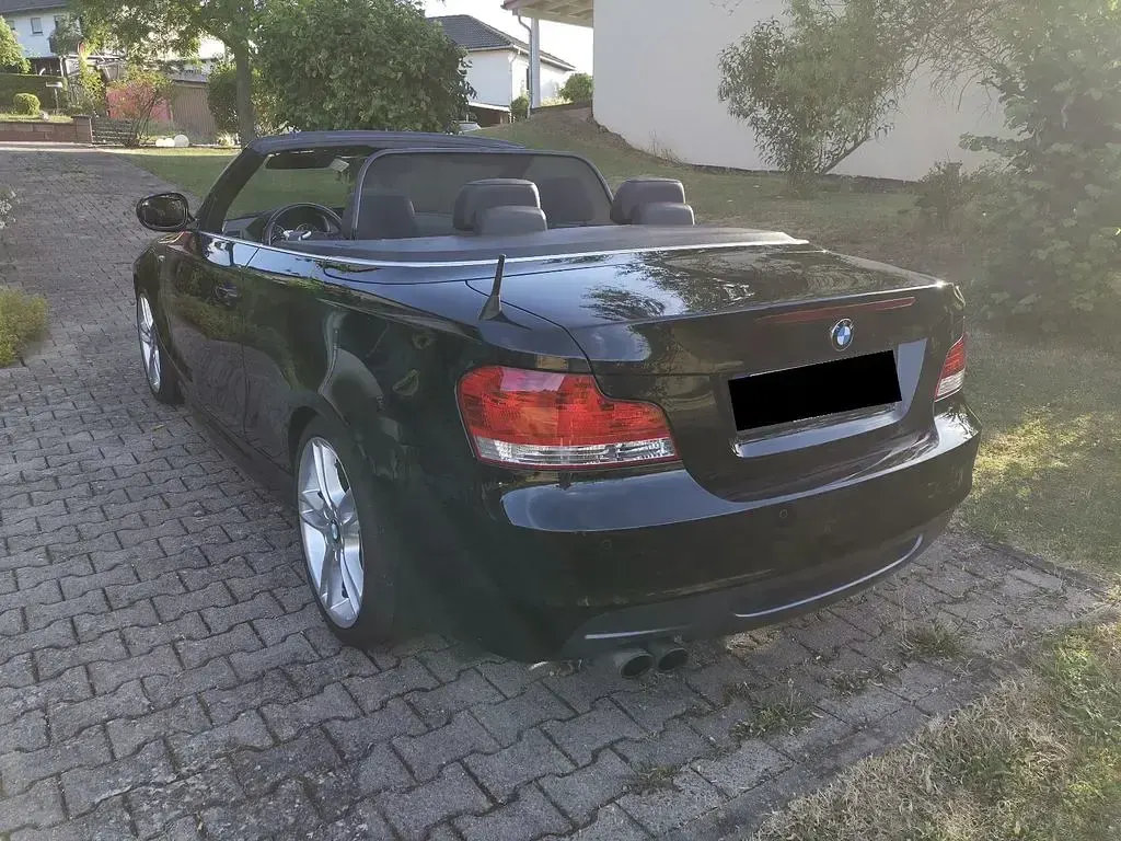 Gebraucht BMW 125 Cabriolet M Sport 218 PS (160 kW) 2010 Schwarz Cabrio