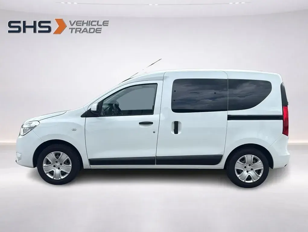 Gebraucht Dacia Dokker Comfort 102 PS (75 kW) 2018 Gletscherweiss Van / Kleinbus