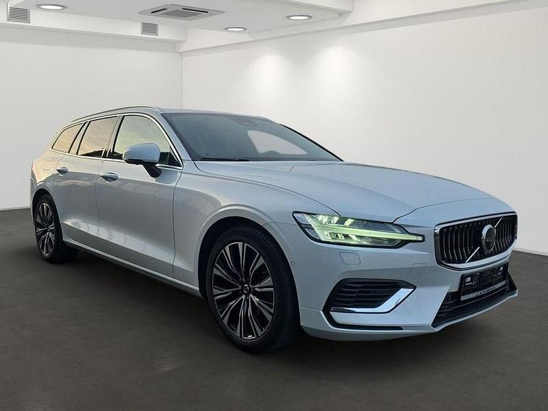 Gebraucht Volvo V60 Plus 398 PS (292 kW) 2022 Weiß Kombi