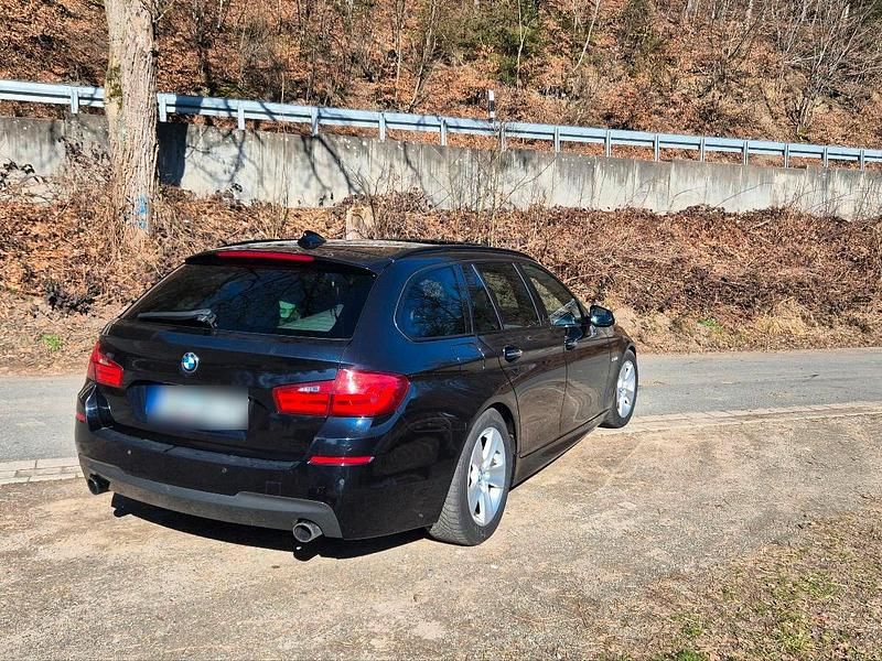 Gebraucht BMW 535 Comfort Edition 313 PS (230 kW) 2012 Blau Kombi