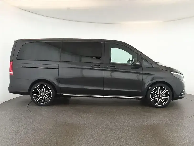 Gebraucht Mercedes V300 Avantgarde 237 PS (174 kW) 2023 Graphitgrau dunkel Van / Kleinbus