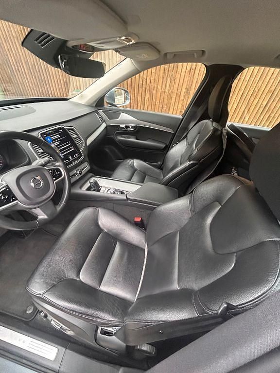 Gebraucht Volvo XC90 250 PS (183 kW) 2020 Grau SUV