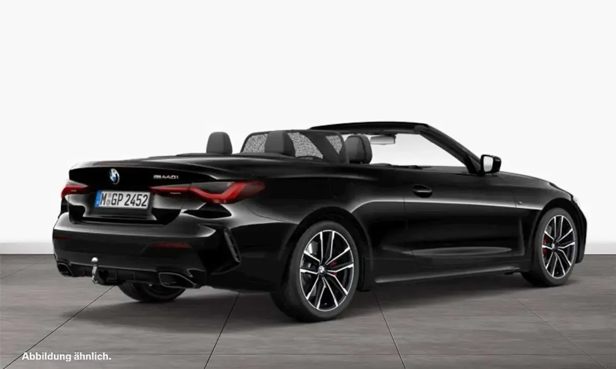Gebraucht BMW 440 M Sport 374 PS (275 kW) 2023 Saphirschwarz Cabrio