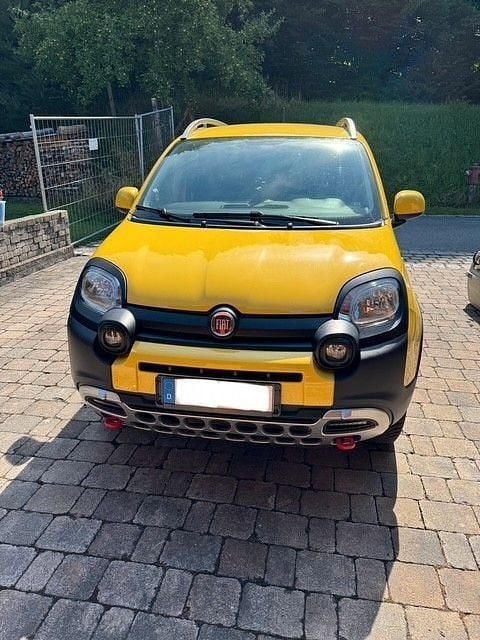 Gelb Gebraucht 2021 Fiat Panda Cross Cross Kleinwagen | 14.900 € (Fairer Preis) - Bild 1/4