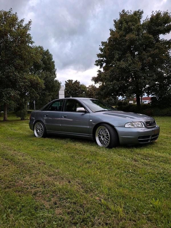 Gebraucht Audi S4 310 PS (228 kW) 1999 Grau Limousine