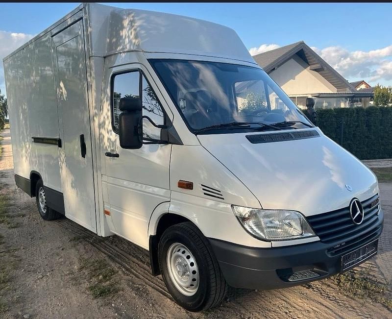Weiß Gebraucht 2002 Mercedes Sprinter Van | 28.000 € - Bild 1/4