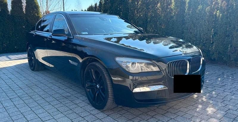 Gebraucht BMW 730 245 PS (180 kW) 2011 Schwarz Limousine