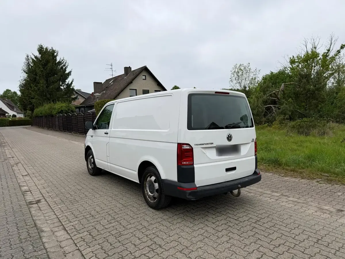 Käytetty VW Transporter 103 HP (75 kW) 2015 Valkoinen Van