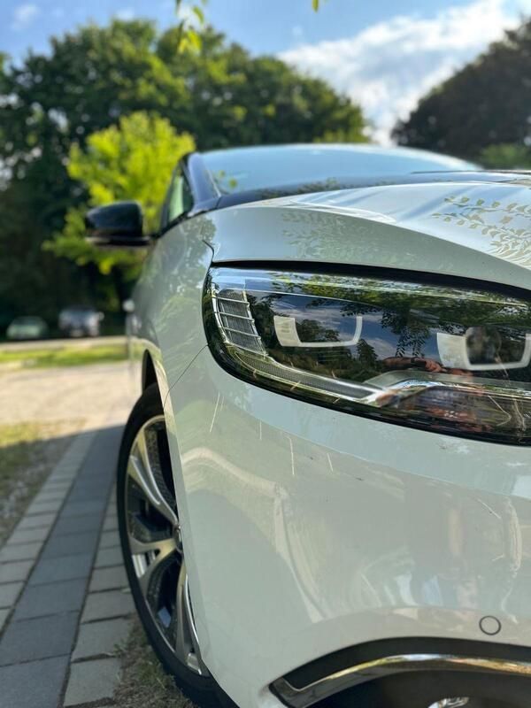 Weiß Gebraucht 2017 Renault Scénic IV Intens Van / Kleinbus | 10.000 € (Superpreis) - Bild 1/4