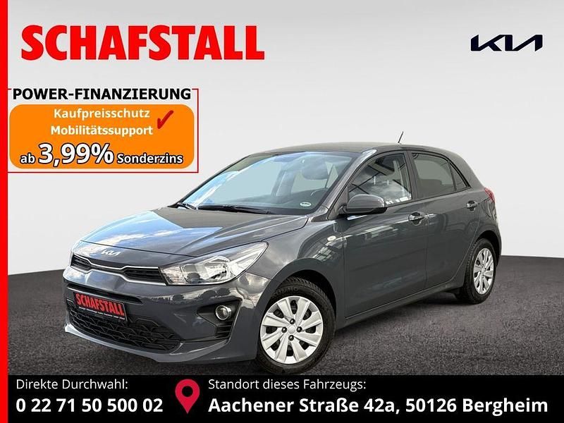 Grau (perennialgrau met.) Gebraucht 2021 Kia Rio Edition 7 Limousine | 11.979 € (Fairer Preis) - Bild 1/3