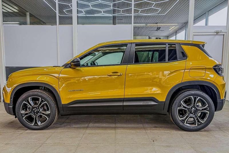 Neu Jeep Avenger Summit 101 PS (74 kW) 2025 Gelb vitalic 554 SUV