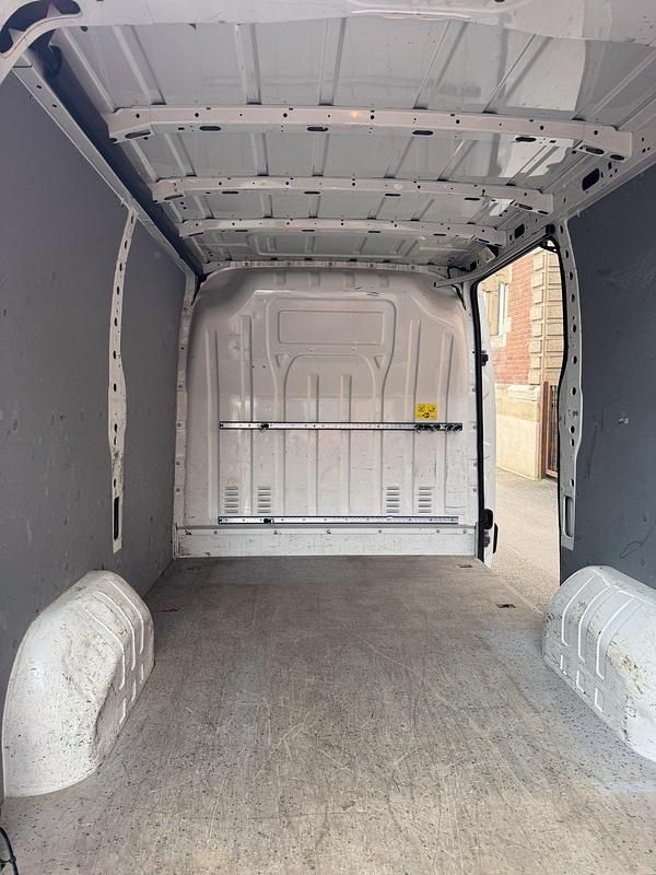 Gebraucht Opel Movano 125 PS (91 kW) 2011 Weiß Van / Kleinbus