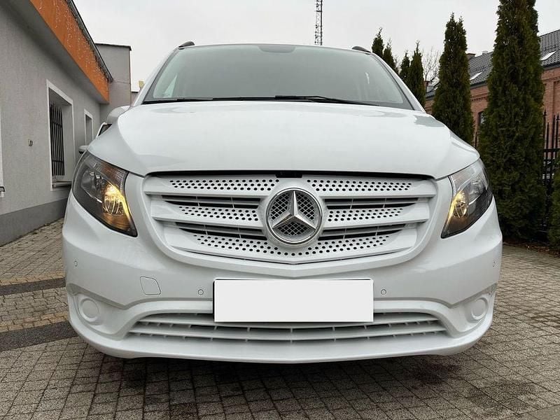Gebraucht Mercedes Vito 163 PS (119 kW) 2022 Weiß Van