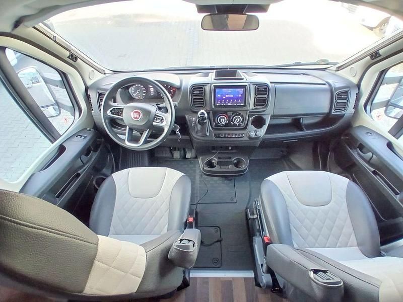 Gebraucht Weinsberg CaraHome 140 PS (102 kW) 2024 Weiss Van