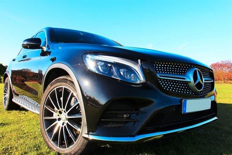 Schwarz Gebraucht 2017 Mercedes GLC250 AMG line Coupé | 36.900 € (Fairer Preis) - Bild 1/4