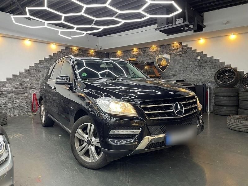 Schwarz Gebraucht 2013 Mercedes ML350 SUV | 13.500 € (Superpreis) - Bild 1/4
