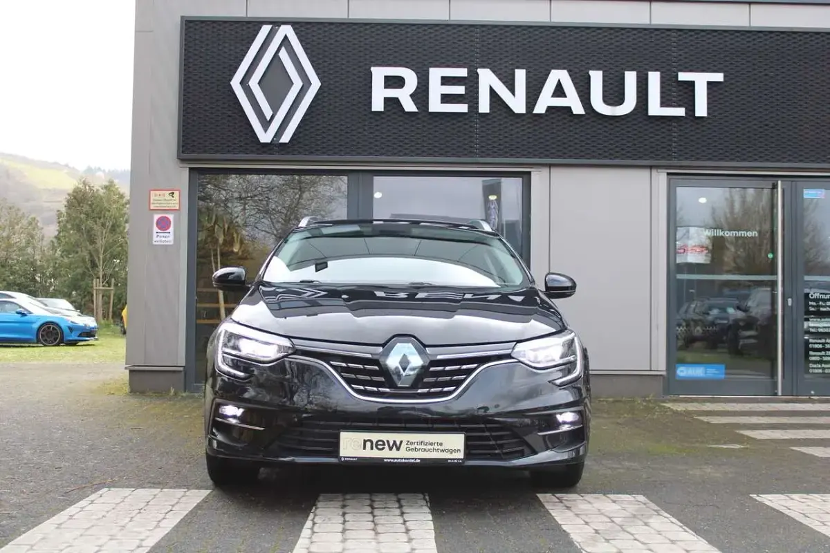Gebraucht Renault Mégane IV Techno 160 PS (117 kW) 2022 Sternenschwarz Kombi