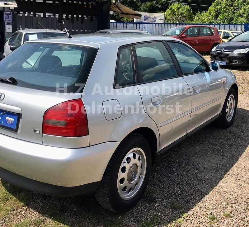 Second-hand Audi A3 101 CP (74 kW) 2000 Argintiu Hatchback