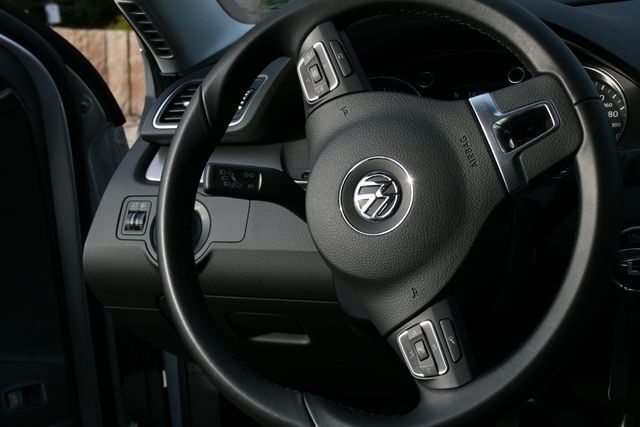 Gebraucht VW Passat 122 PS (89 kW) 2011 Silber metallic Kombi