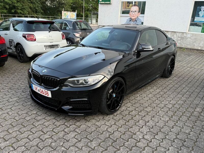 Schwarz Gebraucht 2014 BMW M235 Performance Coupé | 23.600 € (Fairer Preis) - Bild 1/4