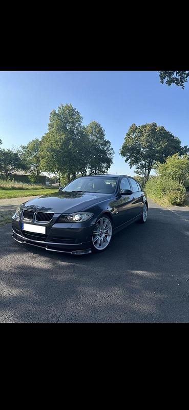 Gebraucht BMW 320 150 PS (110 kW) 2005 Grau Limousine