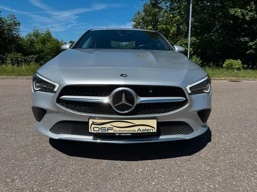 Gebraucht Mercedes CLA220 190 PS (139 kW) 2022 Silber Coupé