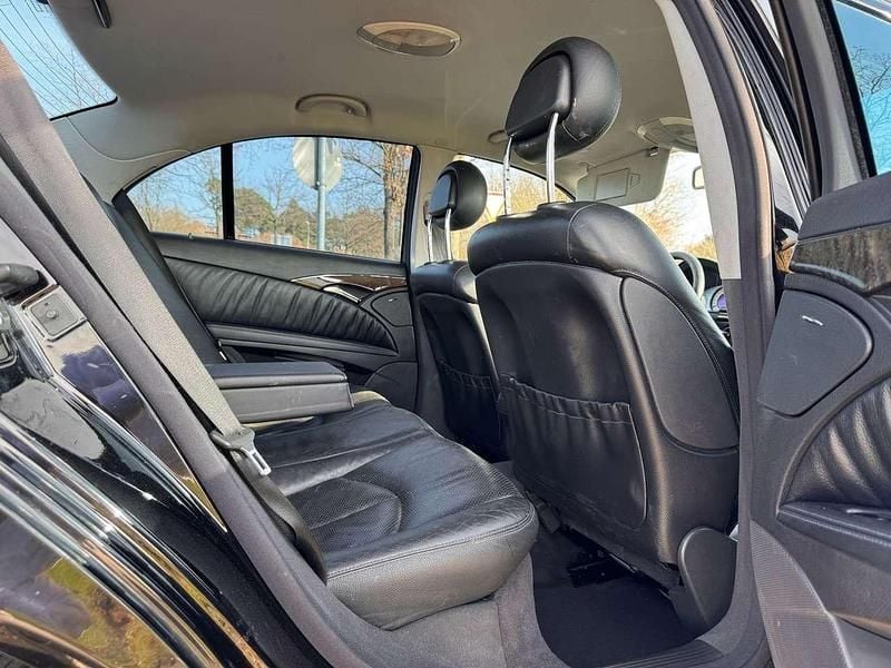 Gebraucht Mercedes E280 177 PS (130 kW) 2004 Schwarz  unilack Limousine
