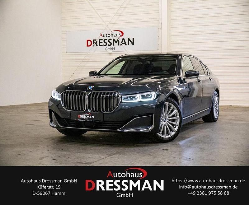 Arktikgrau brillanteffekt Gebraucht 2019 BMW 730 Performance Limousine | 39.698 € (Etwas zu teuer) - Bild 1/4
