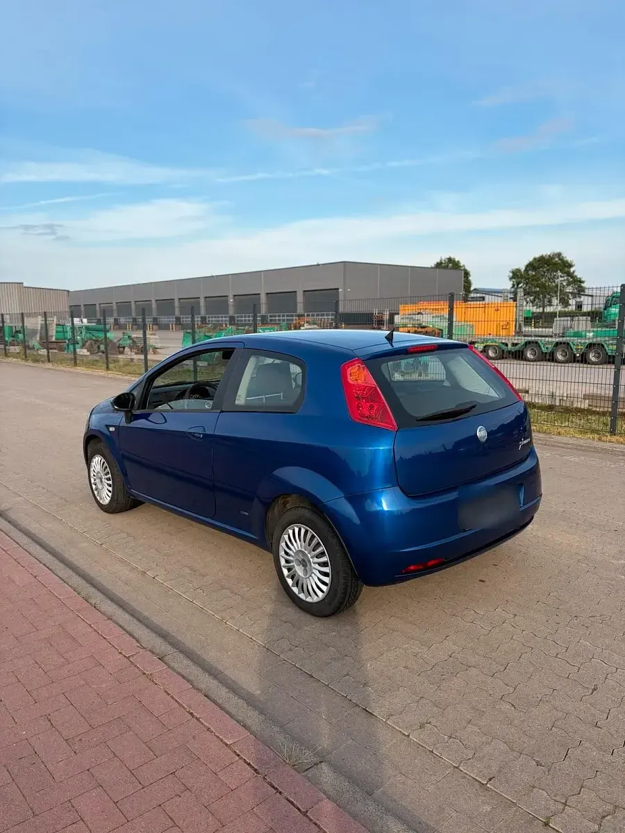 Gebraucht Fiat Punto 77 PS (56 kW) 2007 Blau Kleinwagen