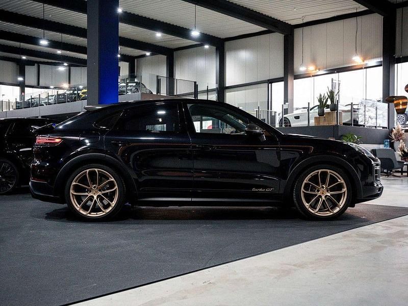 Gebraucht Porsche Cayenne Turbo GT 640 PS (470 kW) 2022 Schwarz SUV