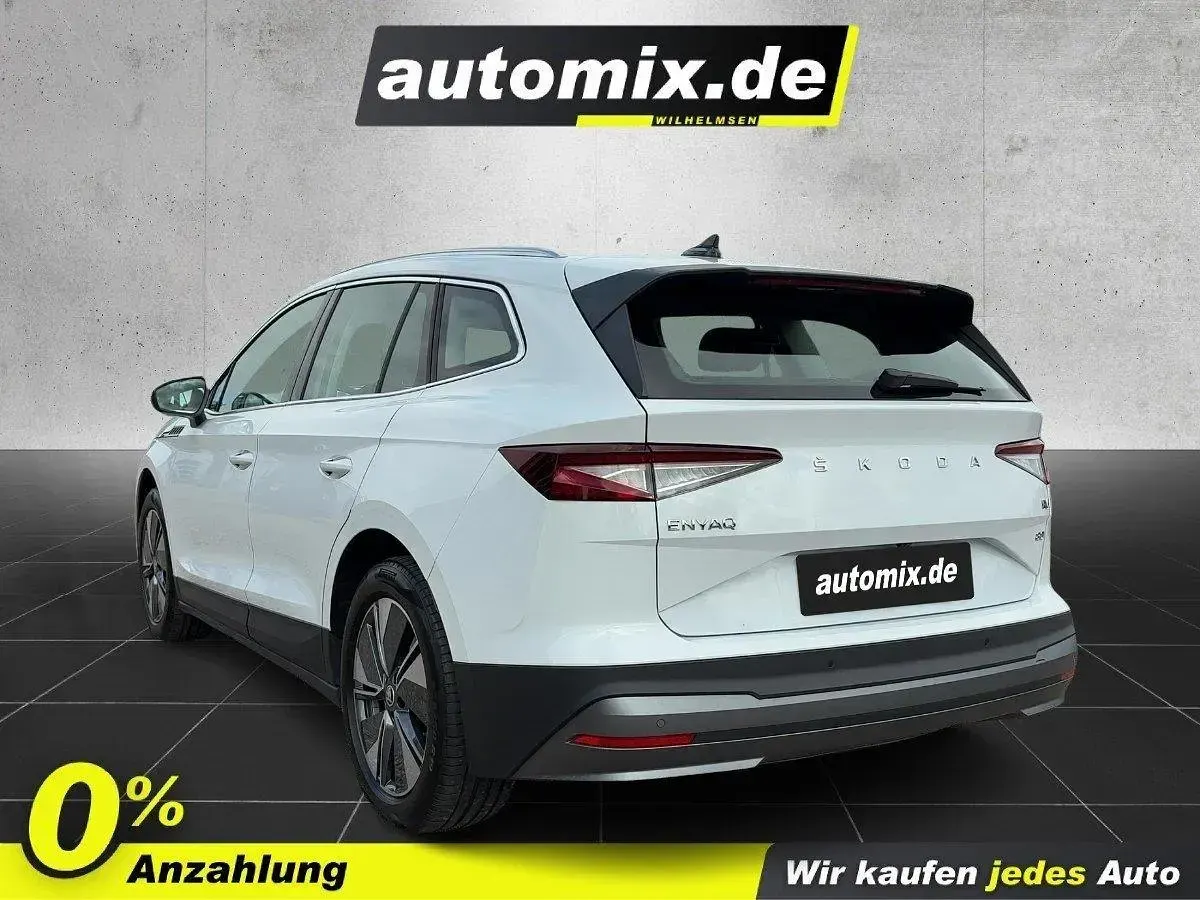 Gebraucht Skoda Enyaq iV Loft 150 kW (204 PS) 2023 Moonweiss SUV