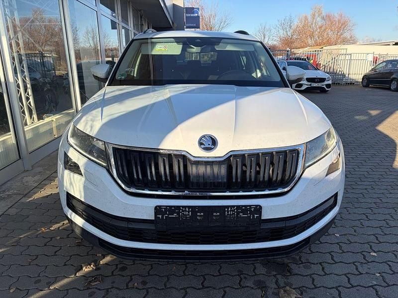 Weiß Gebraucht 2021 Skoda Kodiaq Drive SUV | 20.450 € (Superpreis) - Bild 1/4