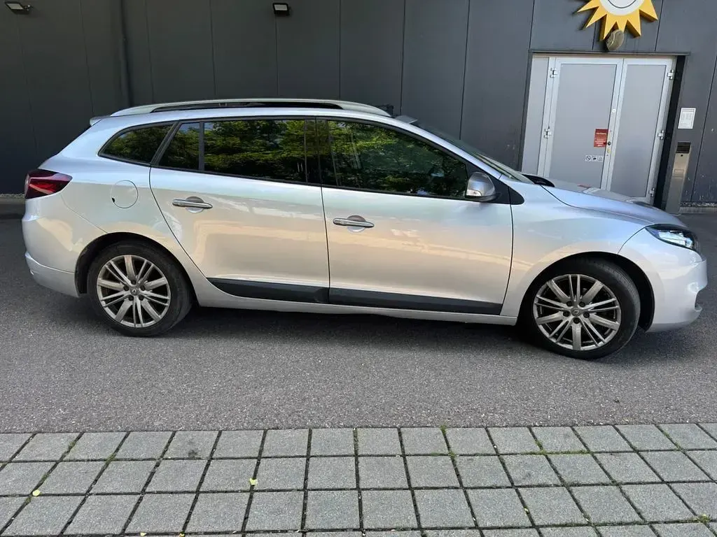 Gebraucht Renault Mégane GT Line Dynamique 131 PS (96 kW) 2011 Grau Limousine