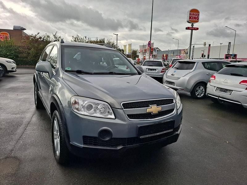 Gebraucht Chevrolet Captiva LS 136 PS (100 kW) 2011 Grau SUV