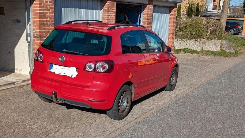 Gebraucht VW Golf Plus Cross Trendline 86 PS (63 kW) 2013 Rot Van / Kleinbus