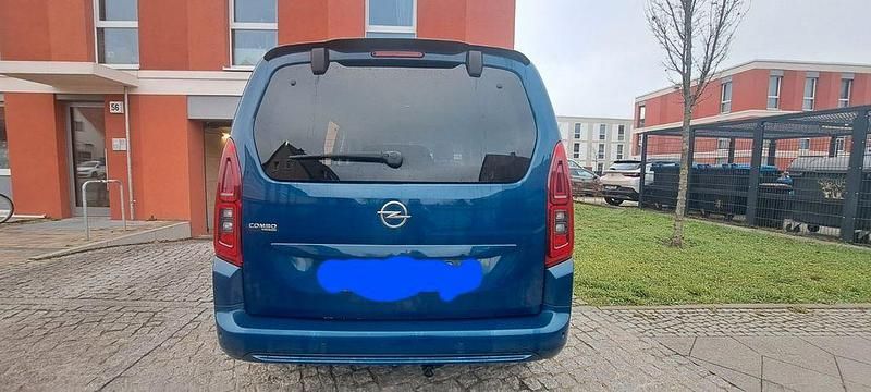 Gebraucht Opel Combo Life 131 PS (96 kW) 2021 Blau Van / Kleinbus