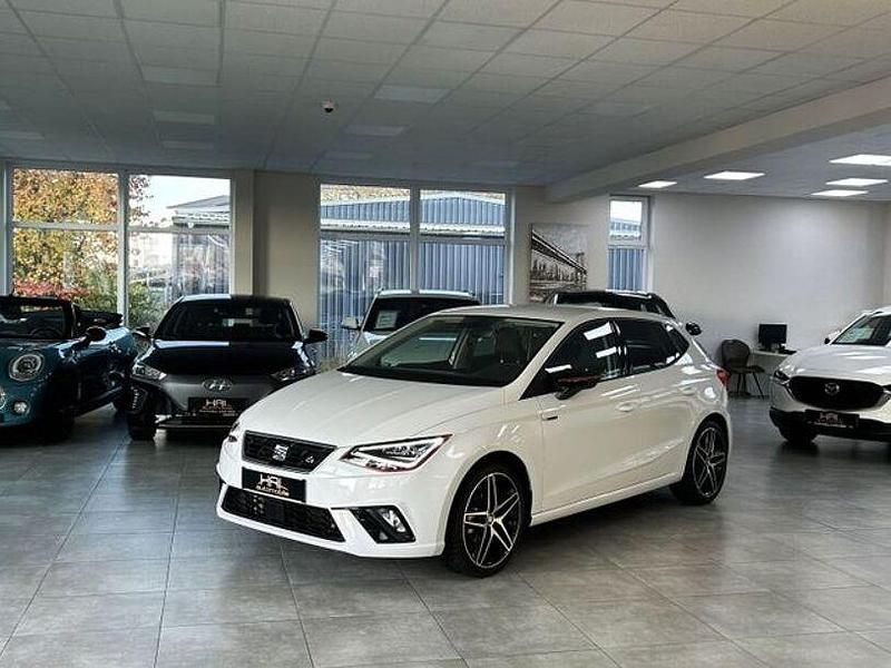 Weiß Gebraucht 2021 Seat Ibiza FR Kleinwagen | 13.499 € (Guter Preis) - Bild 1/4