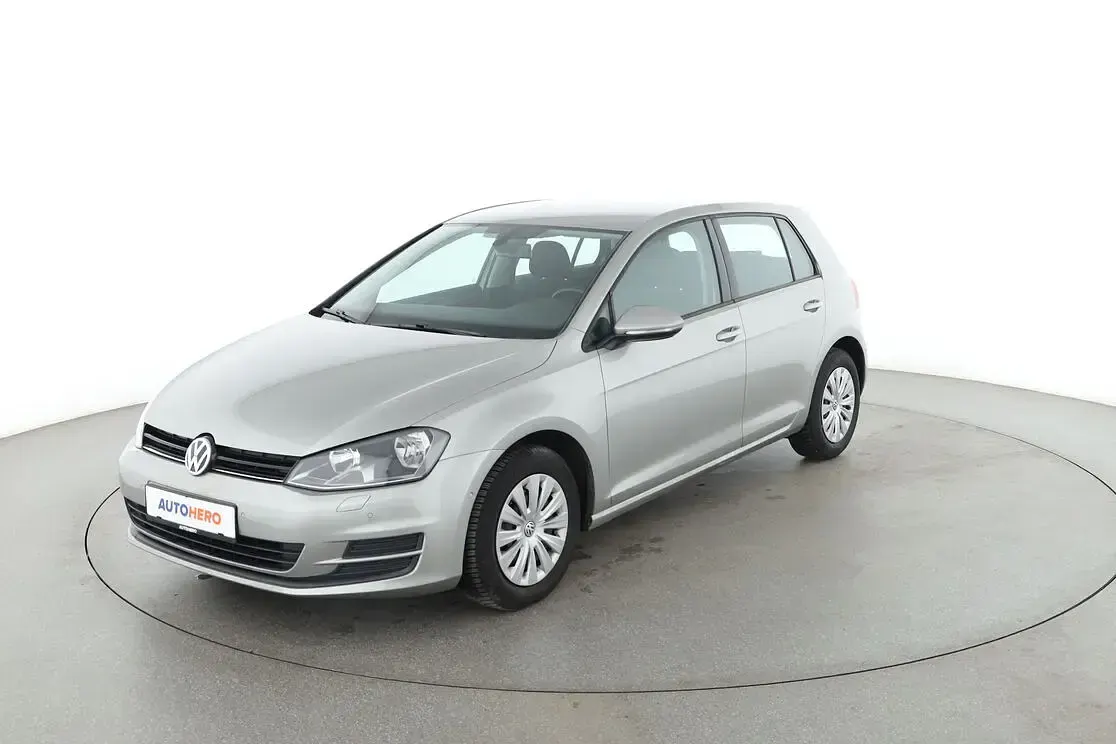 Używany VW Golf VII Trendline 86 KM (63 kW) 2015 Sedan/Limuzyna
