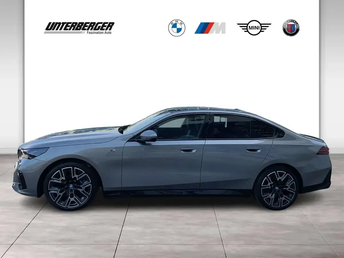 Gebraucht BMW i5 M Sport 250 kW (340 PS) 2024 Grau Limousine