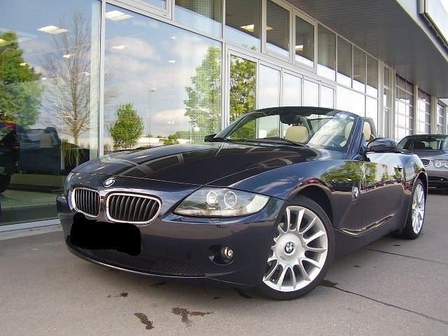 Gebraucht BMW Z4 192 PS (141 kW) 2004 Blau Cabrio