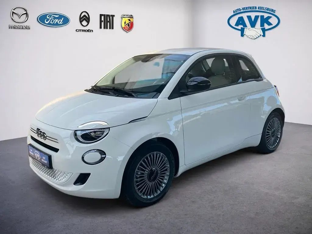 Neu Fiat 500 Icon 65 PS (47 kW) 2026 Weiß Kleinwagen