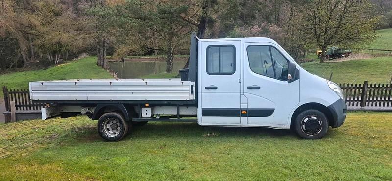 Gebraucht Opel Movano 163 PS (119 kW) 2015 Weiß Van / Kleinbus