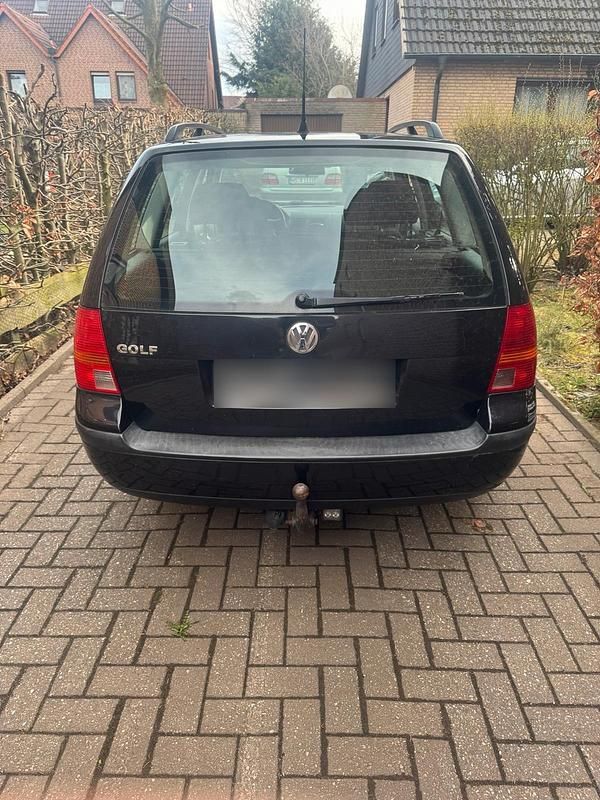 Gebraucht VW Golf IV 75 PS (55 kW) 2001 Schwarz Kombi