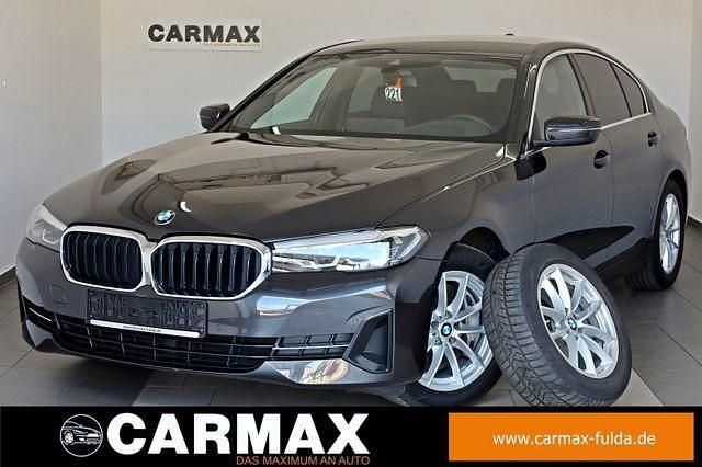 Sophistograu brillanteffekt meta (metallic) Gebraucht 2023 BMW 530 Performance Limousine | 39.800 € (Guter Preis) - Bild 1/4