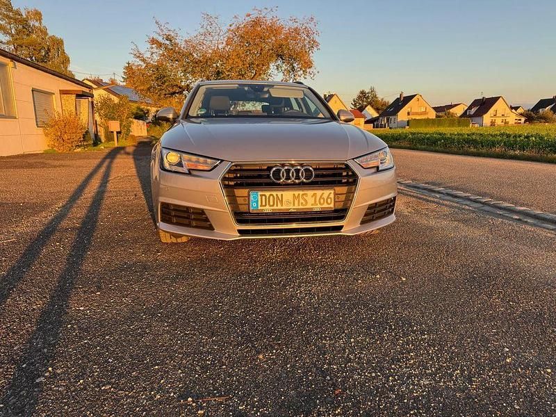 Gebraucht Audi A4 Design 150 PS (110 kW) 2019 Silber Kombi