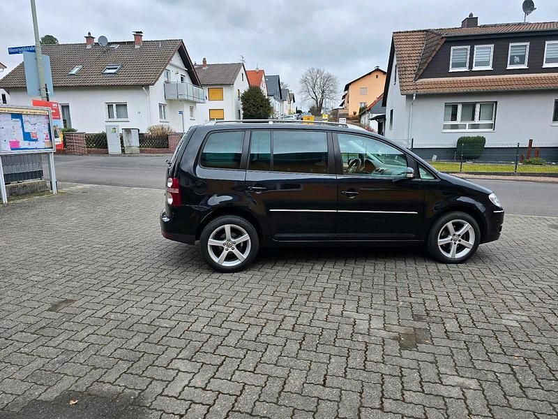 Gebraucht VW Touran 140 PS (102 kW) 2007 Schwarz Van / Kleinbus