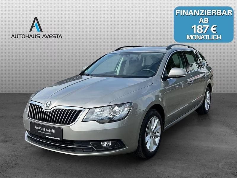 Beige Gebraucht 2013 Skoda Superb Kombi | 13.990 € (Fairer Preis) - Bild 1/4